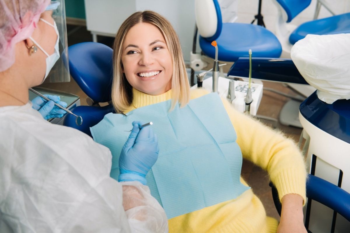 Top Benefits of Choosing a Cosmetic Dentist for Your Smile Makeover