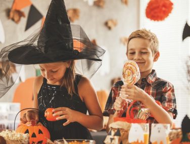 Spooky Sweets: Best and Worst Halloween Candies for Your Teeth