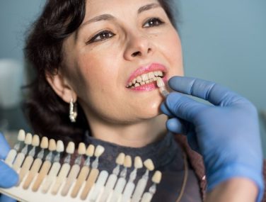 Why More Adults Are Choosing a Cosmetic Dentist After 40