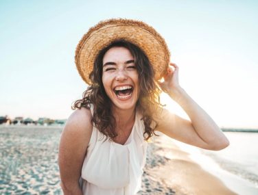 4 Incredible Health Benefits of Smiling You Can’t Ignore
