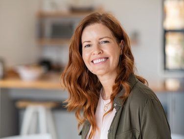 Your Guide to Smile Makeovers: 5 Critical Factors to Consider