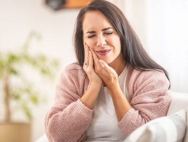 Tooth Pain or Trauma? When It’s Time to Call the Emergency Dentist