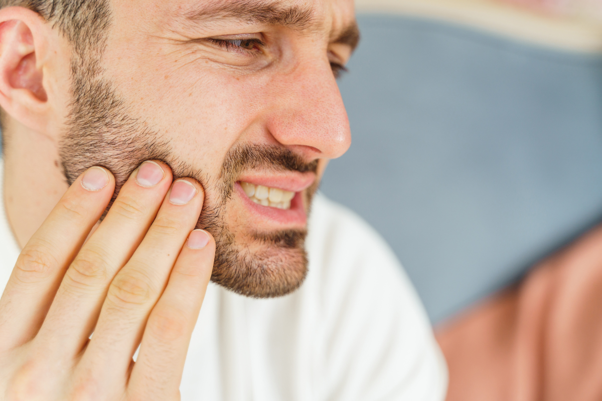 Dental Emergency on the Weekend? How to Decide Where to Go