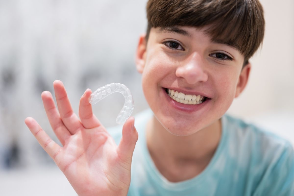 Invisalign vs Braces: Complaints, Comfort & Results Compared